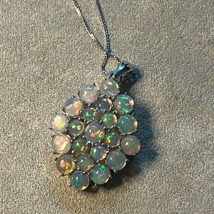 925 Silver necklace with 925 silver pendant of Ethiopian opals. 7048–3626.